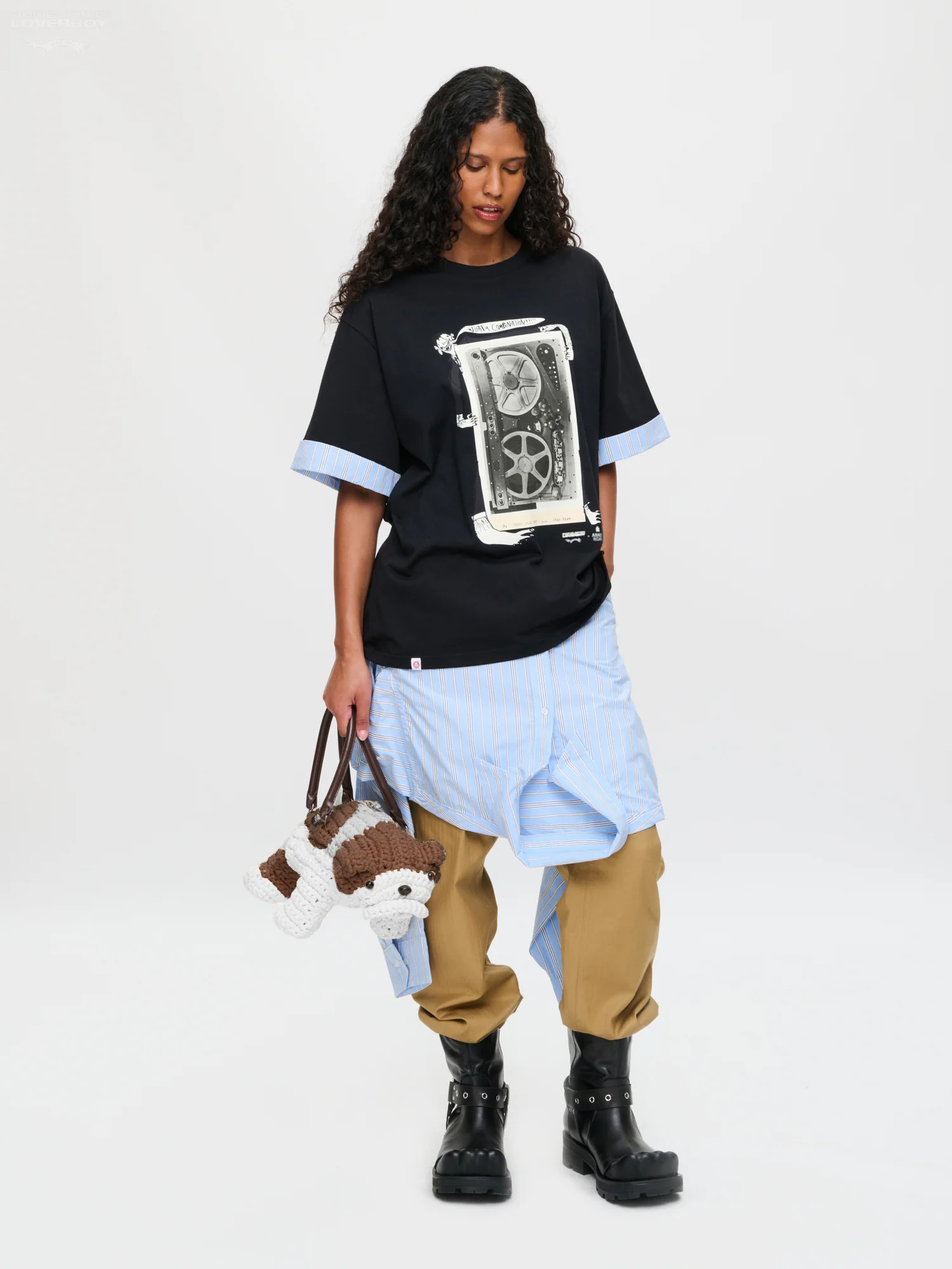 ABBEY ROAD TURN UP TEE in BLACK BLUE - Image 3