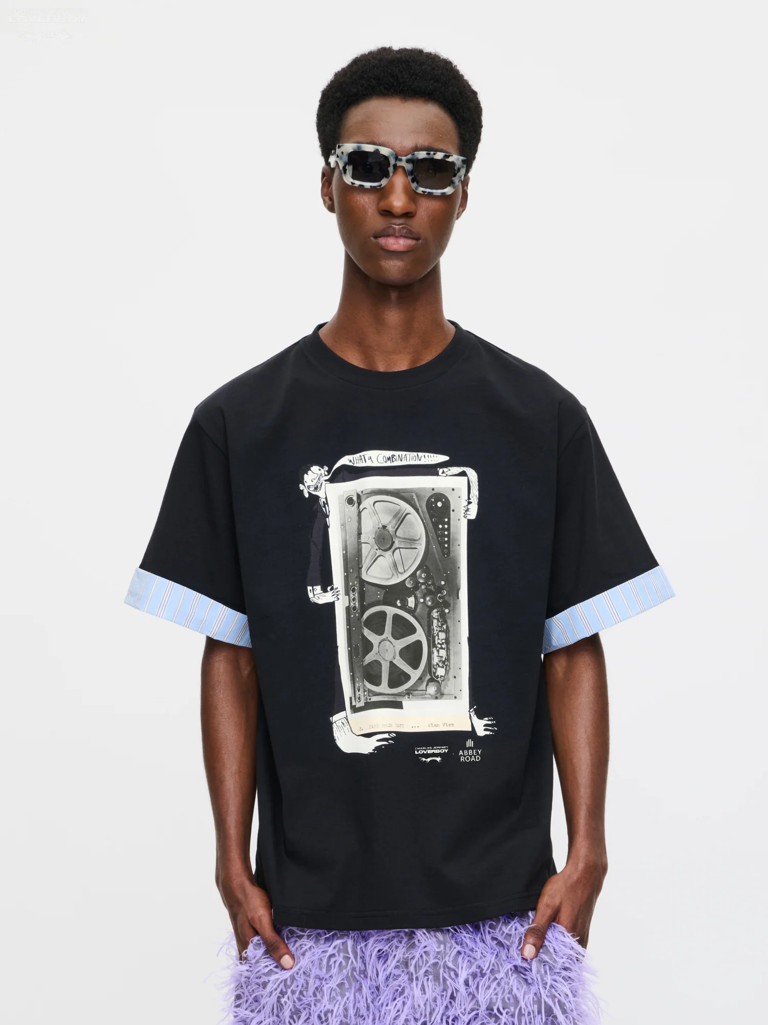 ABBEY ROAD TURN UP TEE in BLACK BLUE - Image 4