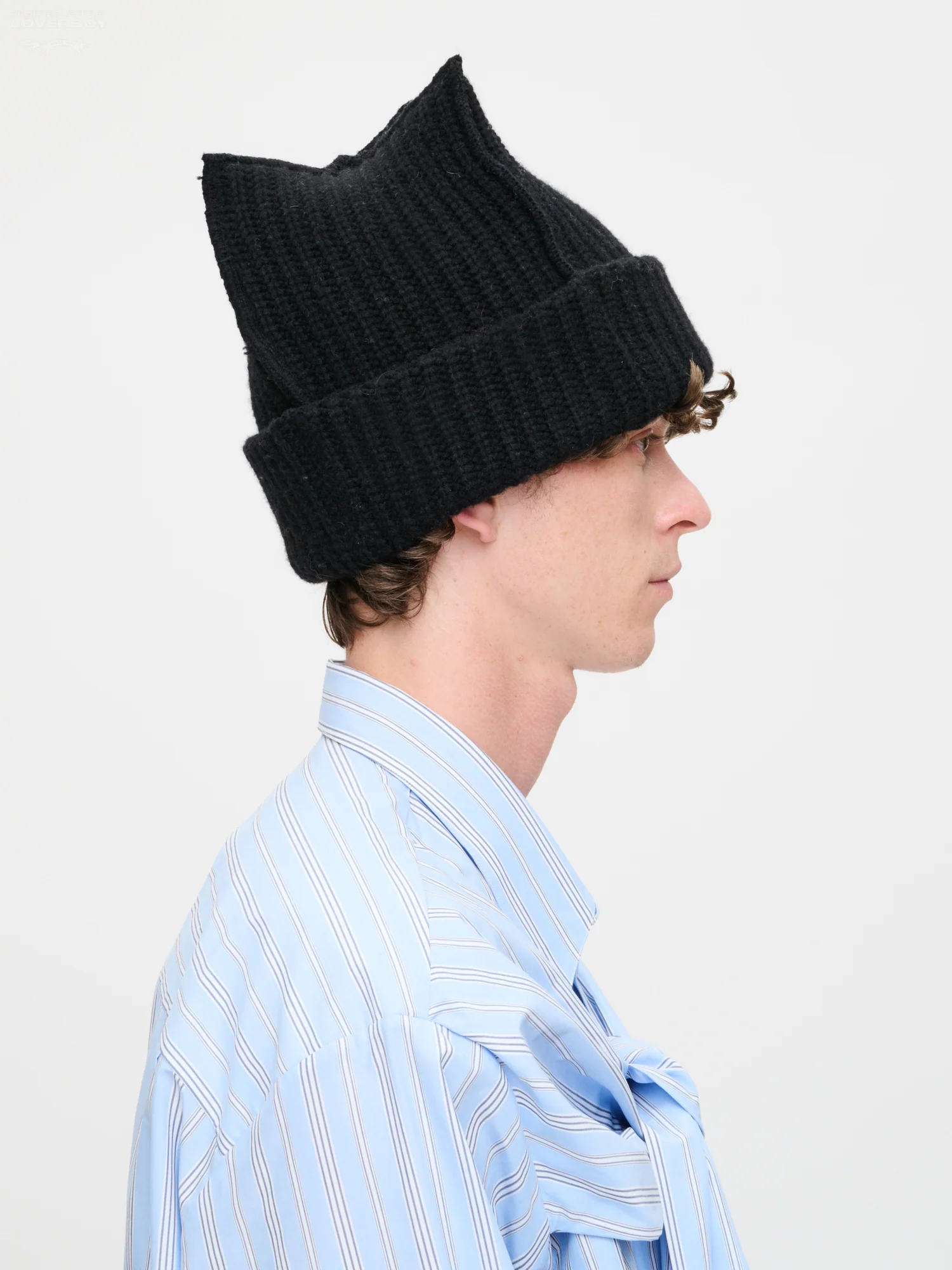 BOX BEANIE in BLACK - Image 3