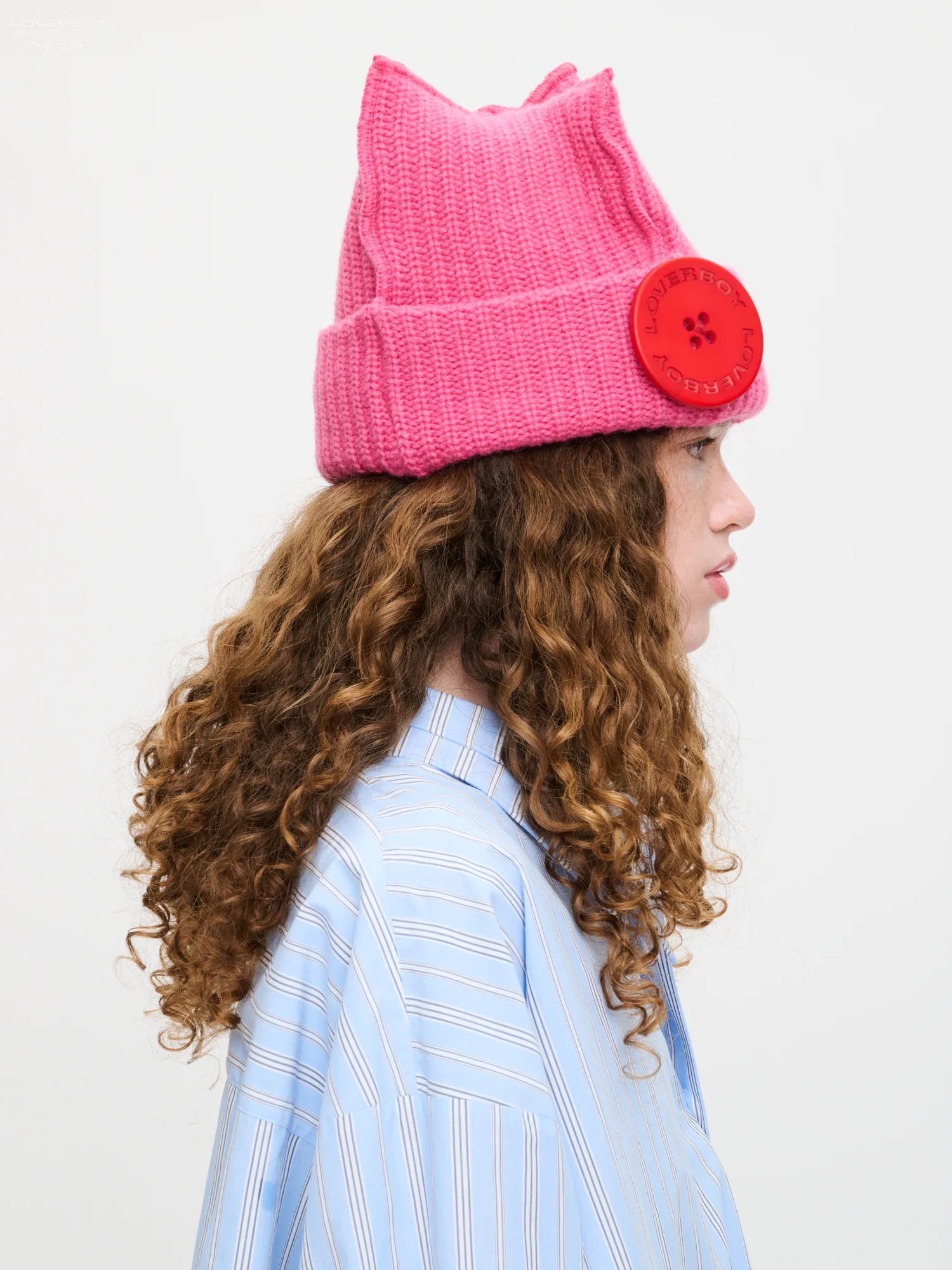 BOX BEANIE in PINK RED - Image 3