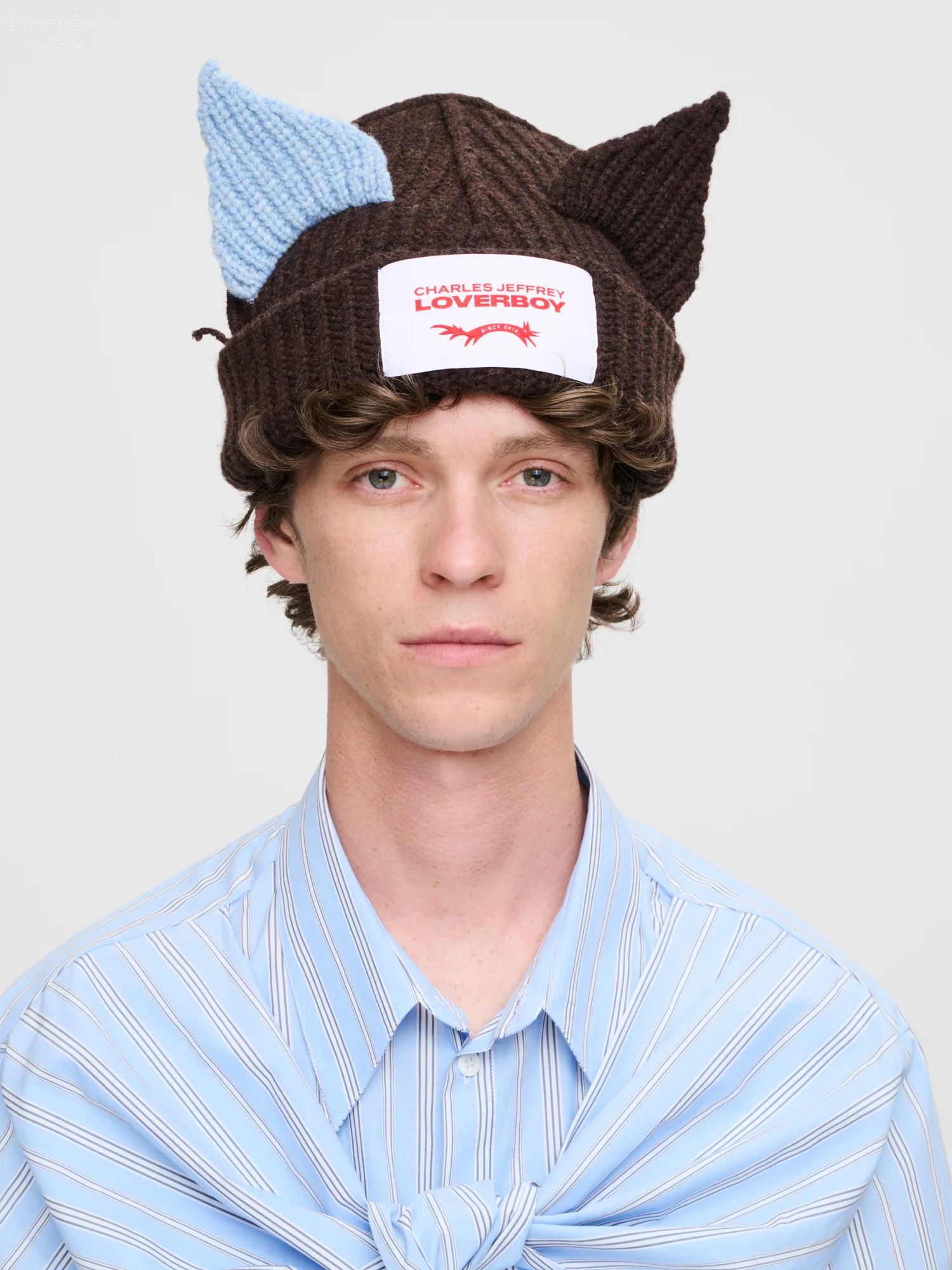 CHUNKY EARS BEANIE in BROWN LIGHT BLUE - Image 2