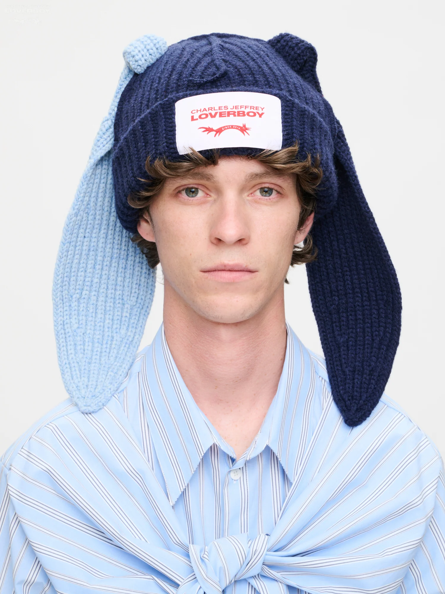 CHUNKY RABBIT BEANIE in NAVY LIGHT BLUE - Image 2