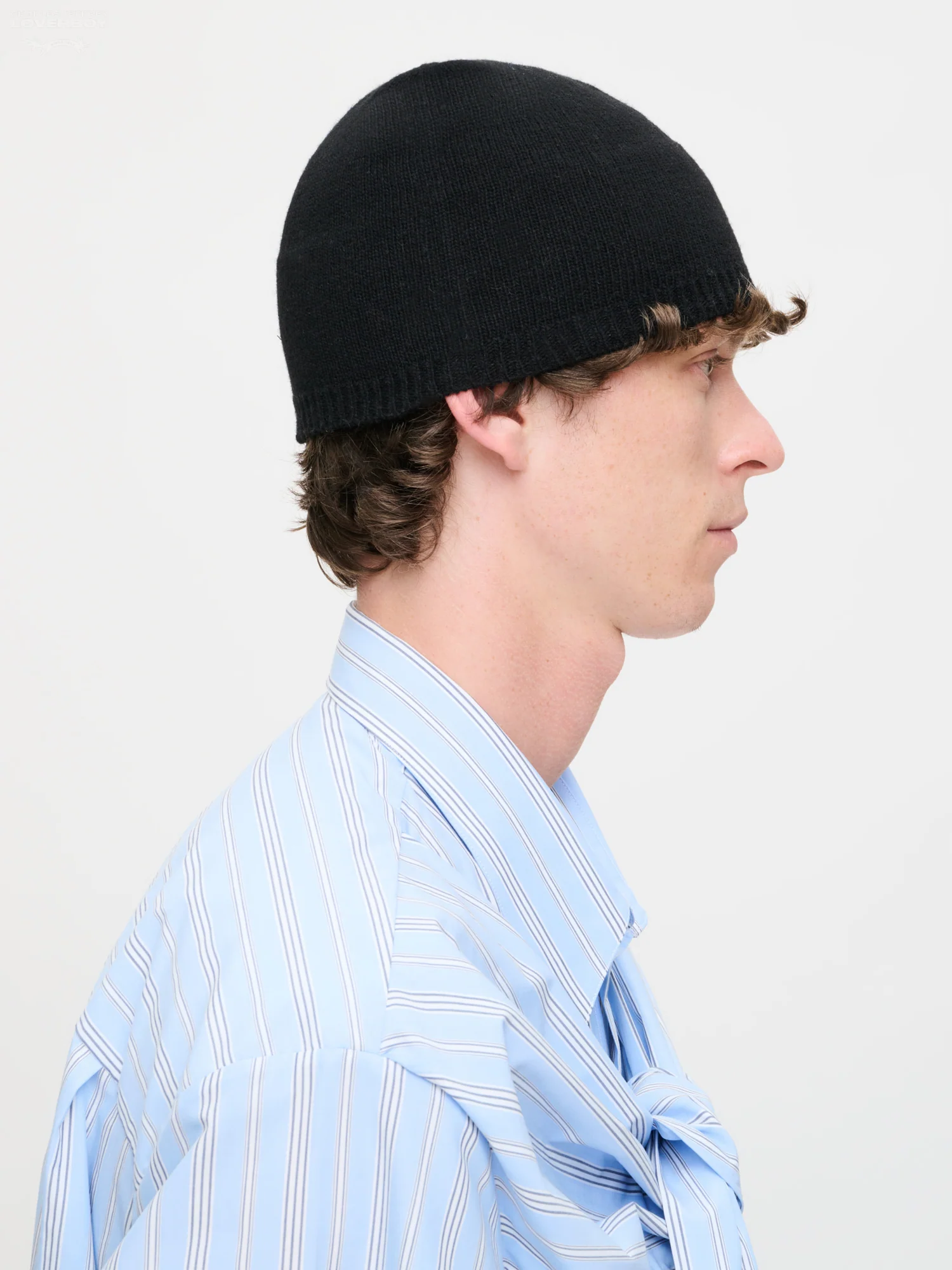 CREST RIB BEANIE in BLACK - Image 3