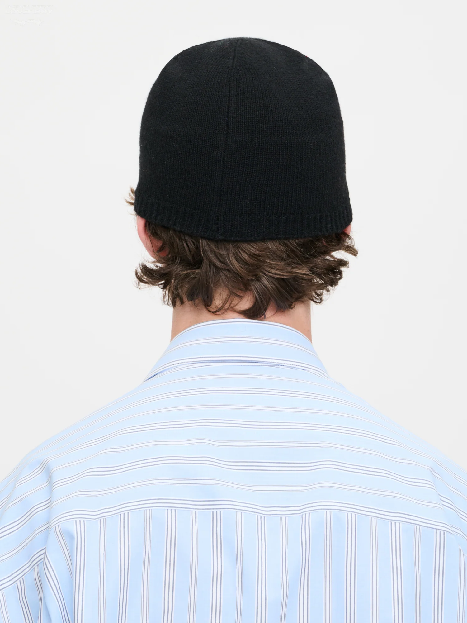 CREST RIB BEANIE in BLACK - Image 4
