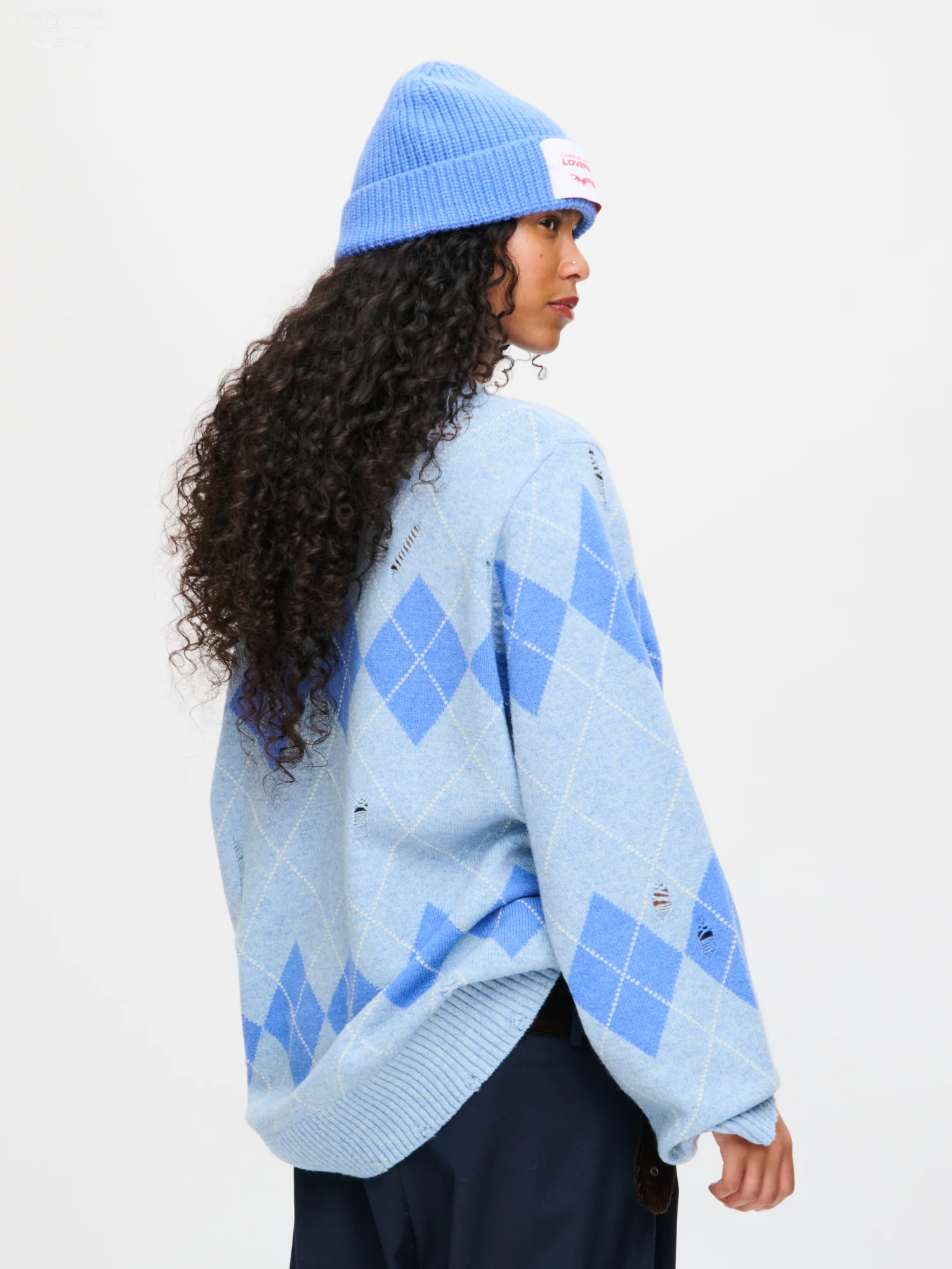 DISTRESSED ARGYLE SWEATER in LIGHT BLUE - Image 7