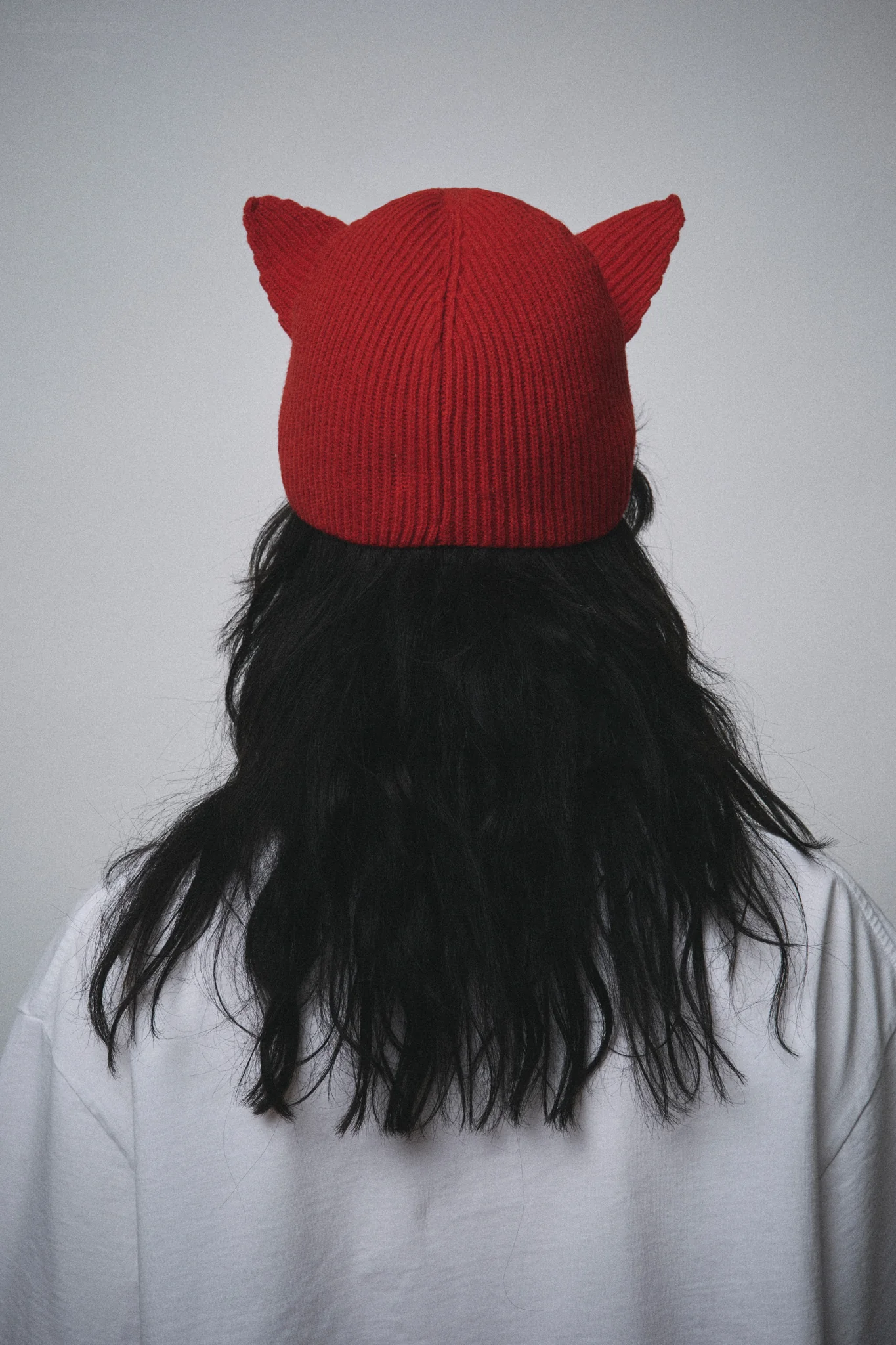 EARS RIB BEANIE in RED - Image 3