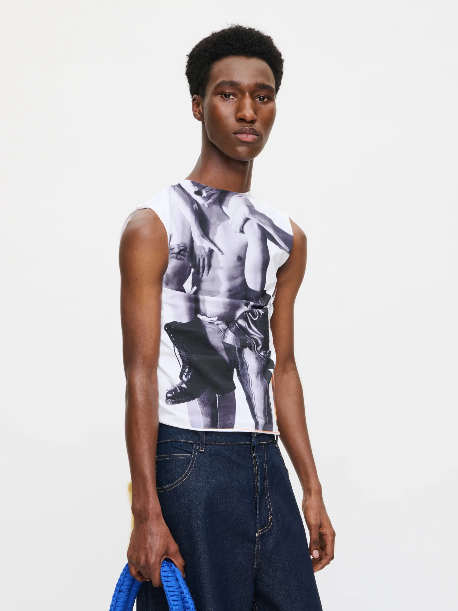 GRAPHIC TANK TOP in WHITE - Image 4
