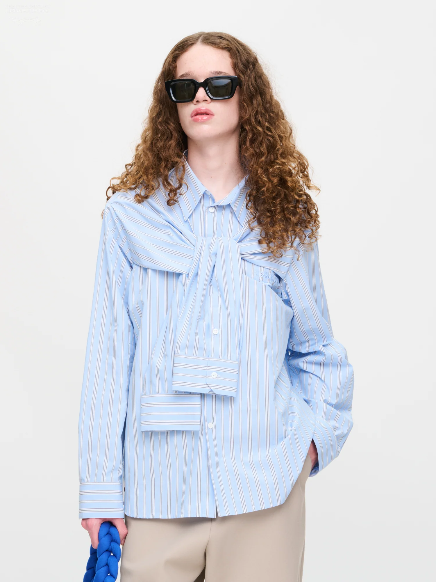 HOLD ME SHIRT in BLUE STRIPE - Image 5