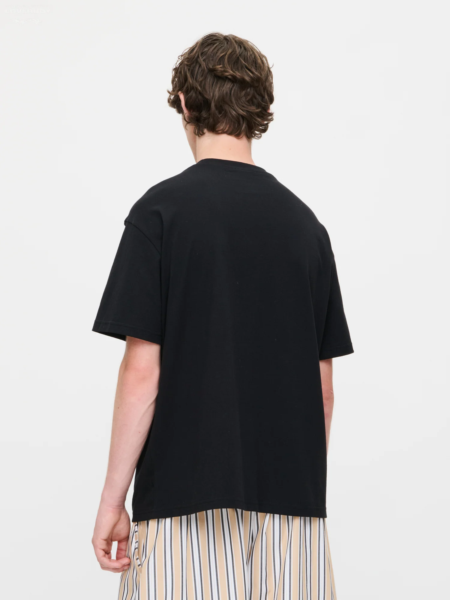 HOLD ME TEE in BLACK - Image 3