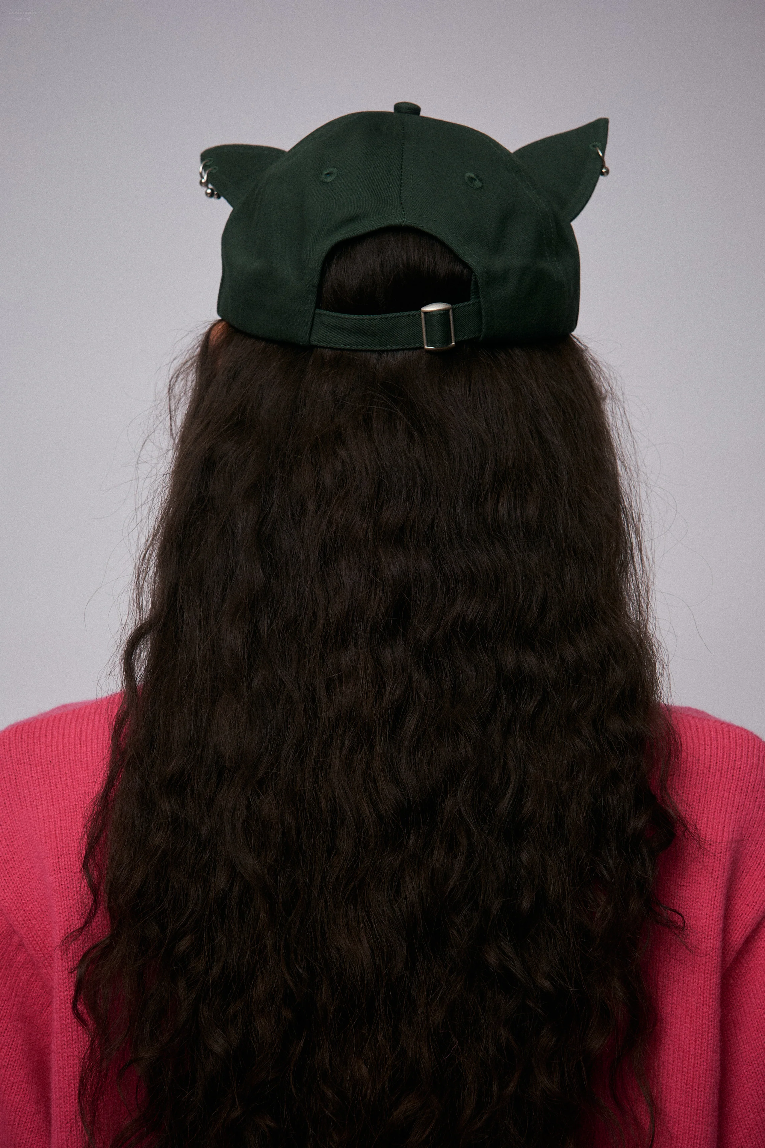PIERCED EARS CAP EXCLUSIVE in FOREST GREEN - Image 3