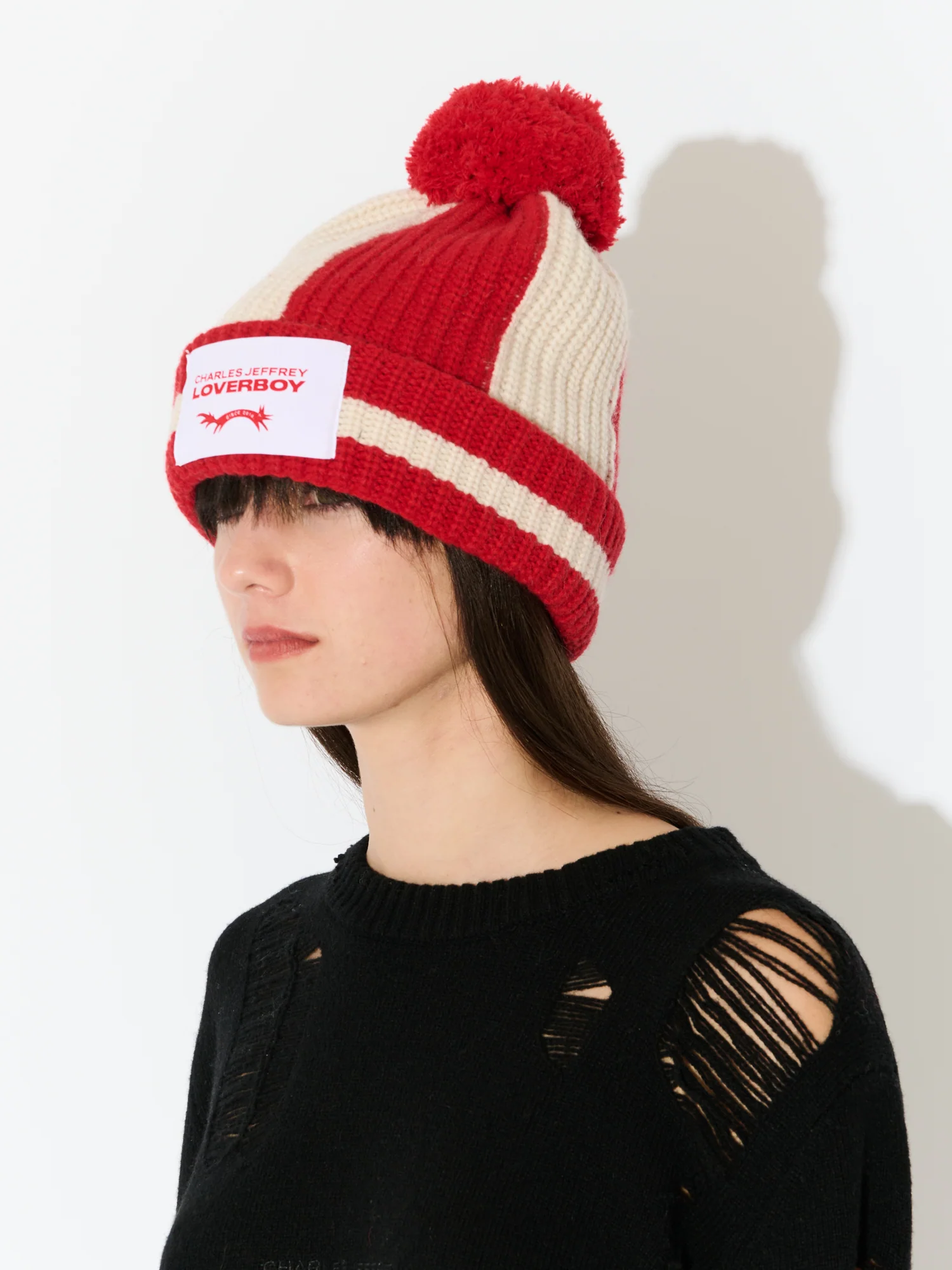 POMPOM BEANIE in RED ECRU - Image 3