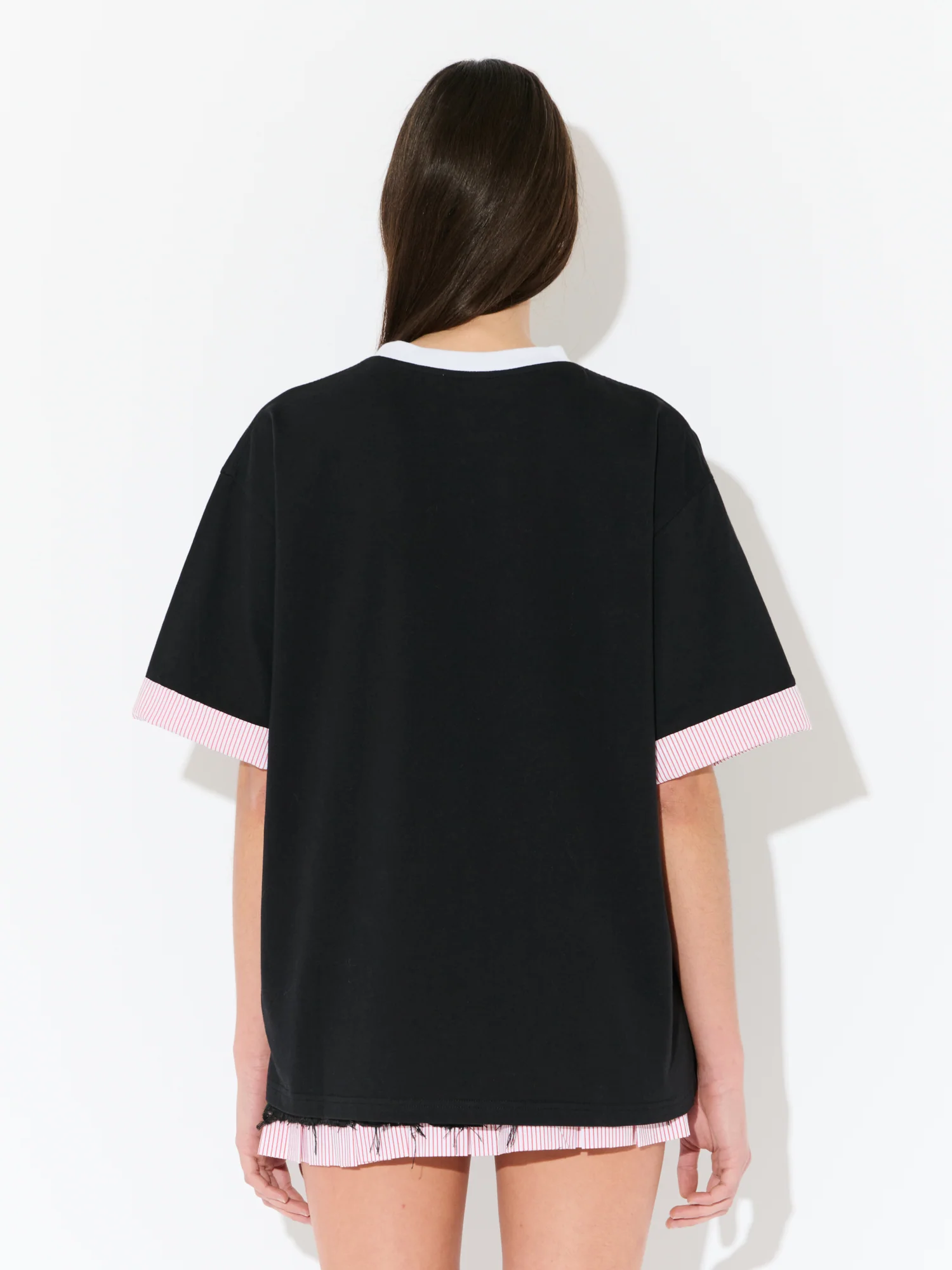 TURN UP TEE in BLACK YELLOW - Image 4